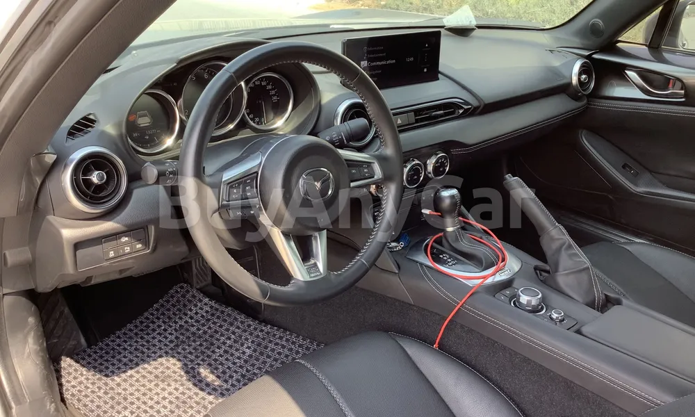 Vehicle photo 10