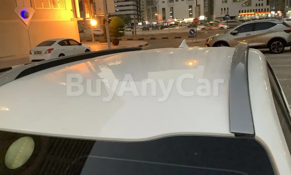 Vehicle photo 7