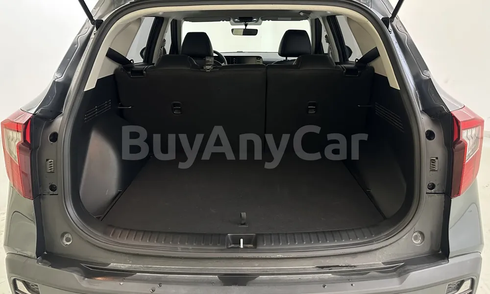 Vehicle photo 12