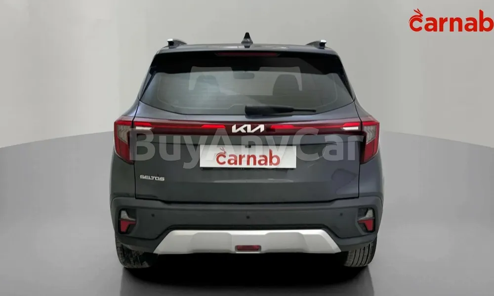 Vehicle photo 2
