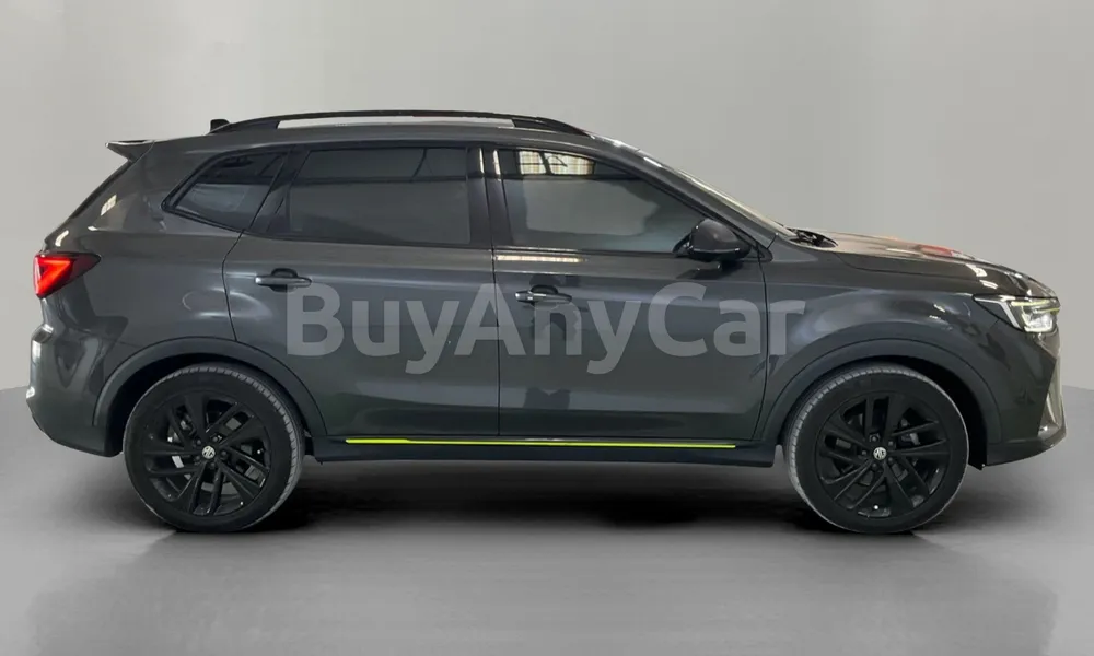 Vehicle photo 3