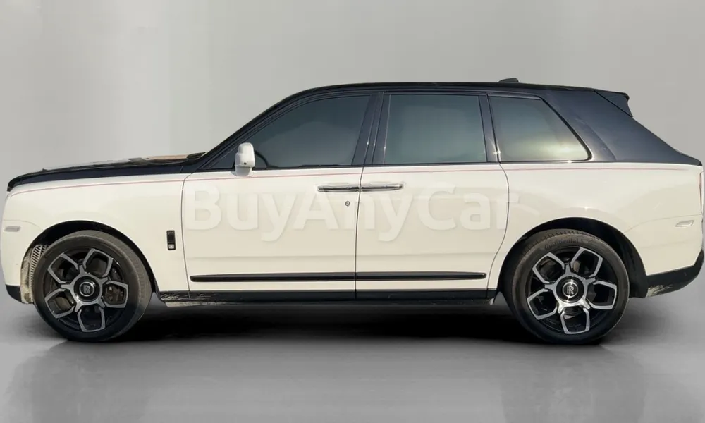 Vehicle photo 4