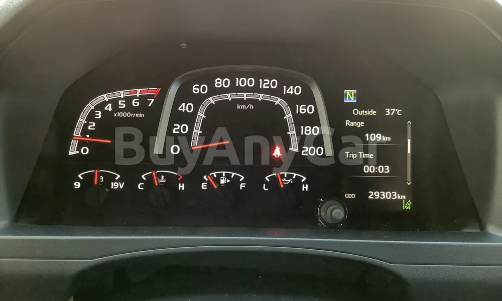 Vehicle photo 8