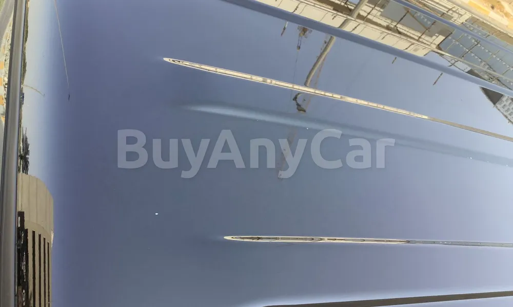 Vehicle photo 5