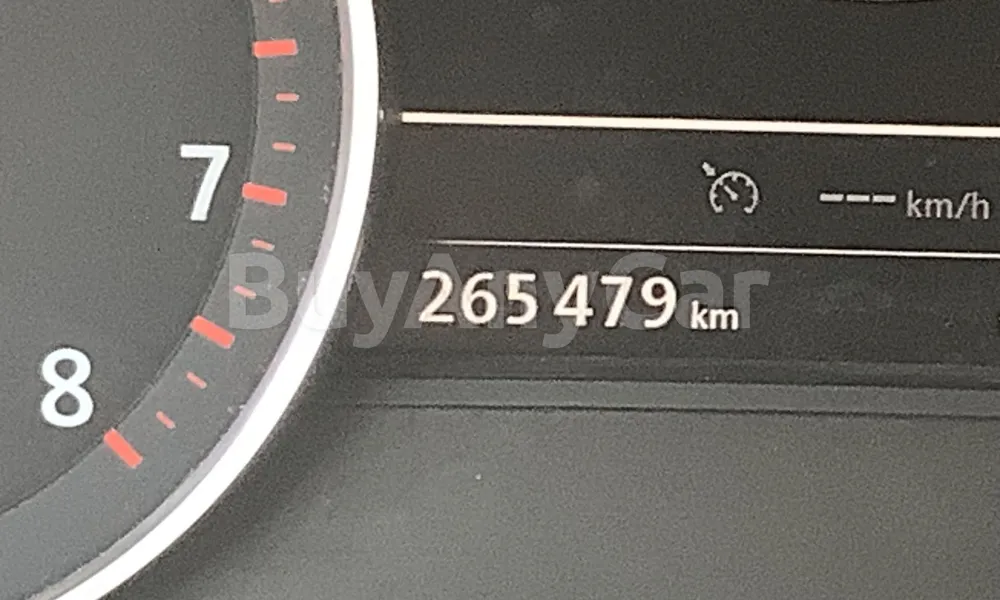 Vehicle photo 8