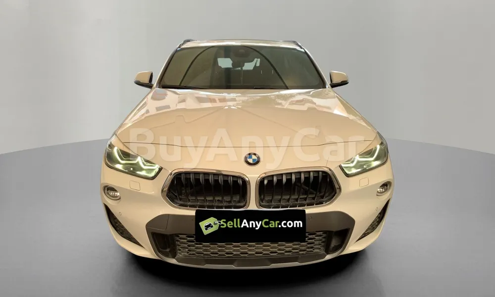 Vehicle photo 1