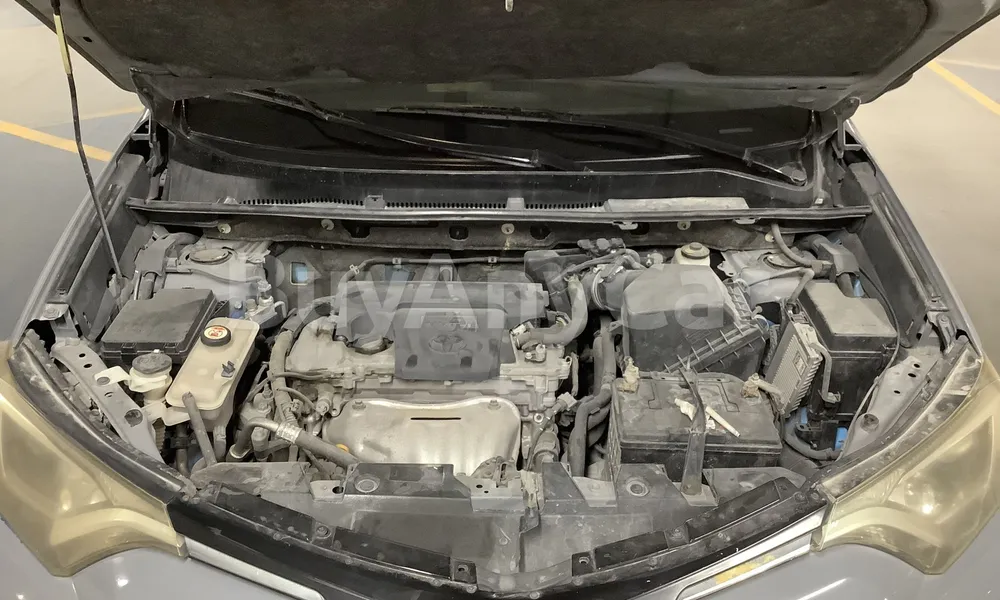 Vehicle photo 6