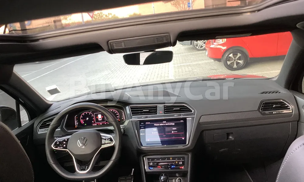 Vehicle photo 7