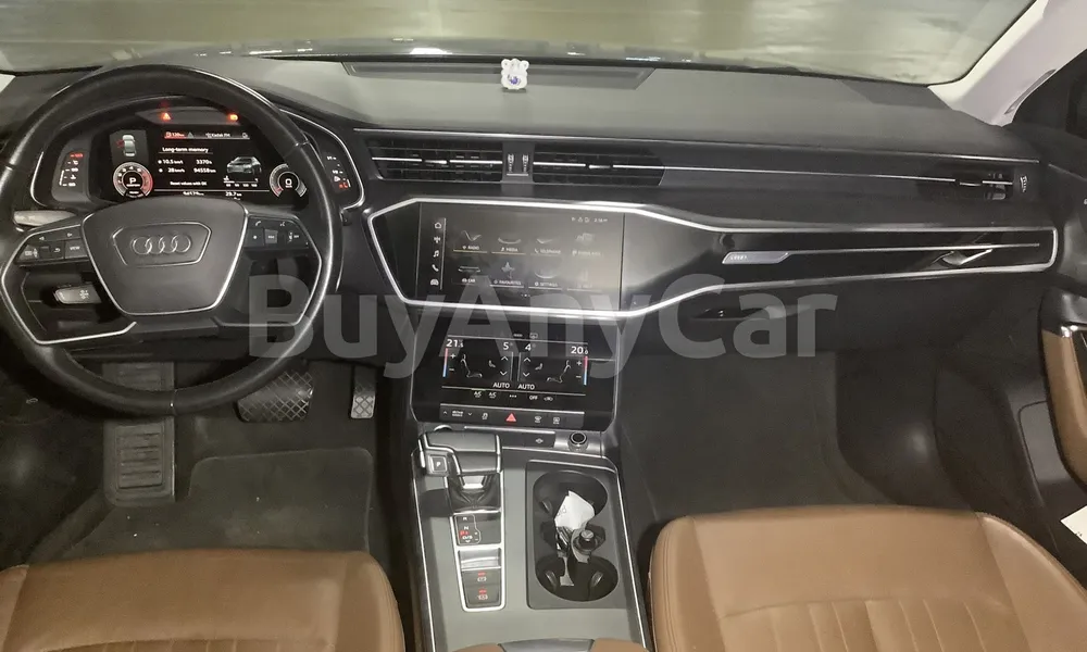 Vehicle photo 8