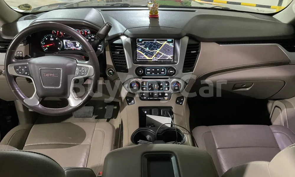 Vehicle photo 7
