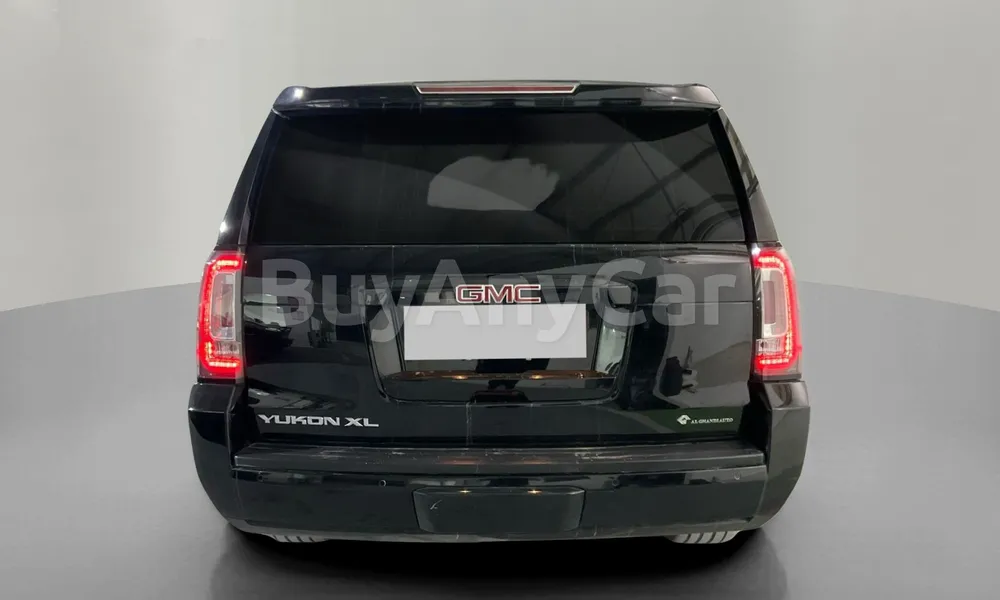 Vehicle photo 2