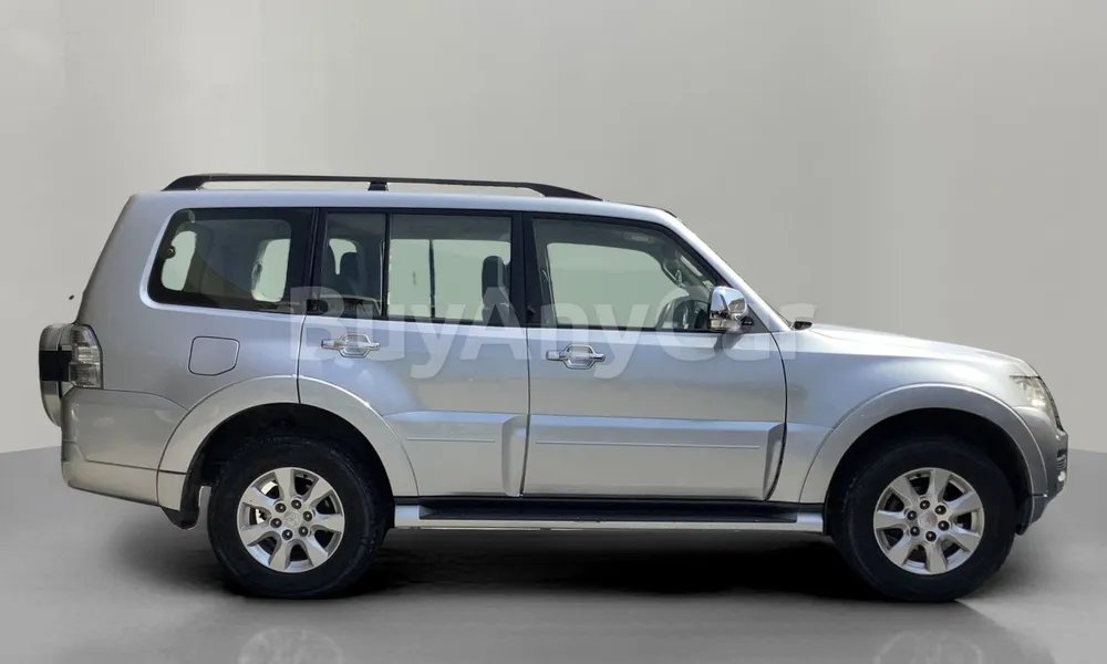Vehicle photo 3