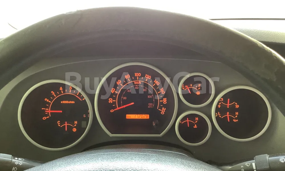 Vehicle photo 5