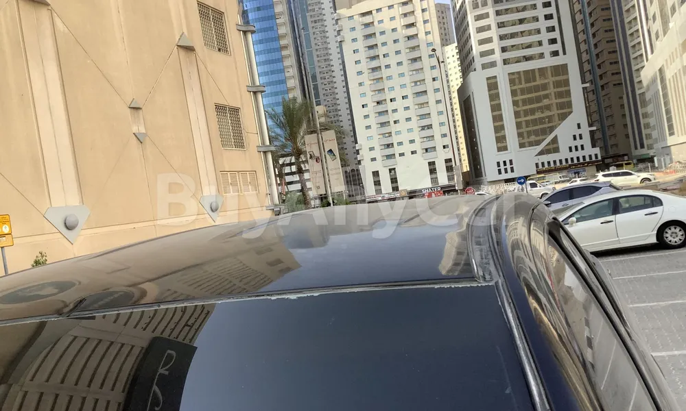 Vehicle photo 7