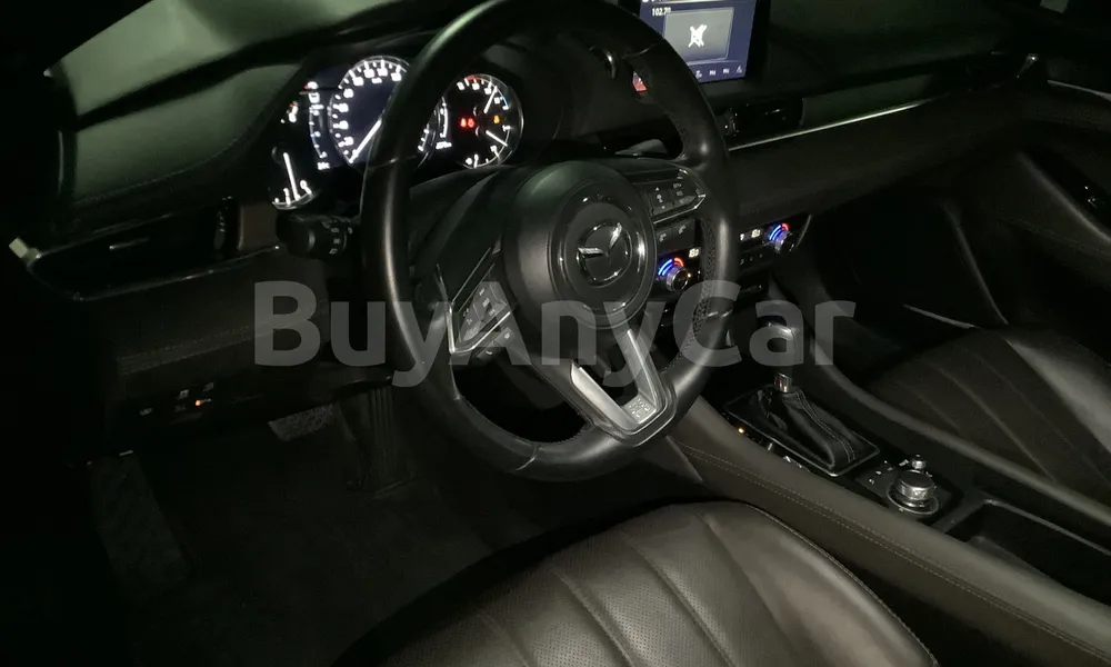 Vehicle photo 7