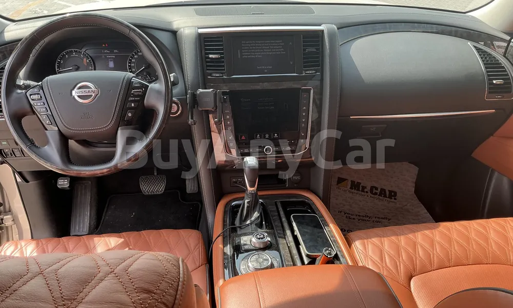 Vehicle photo 9