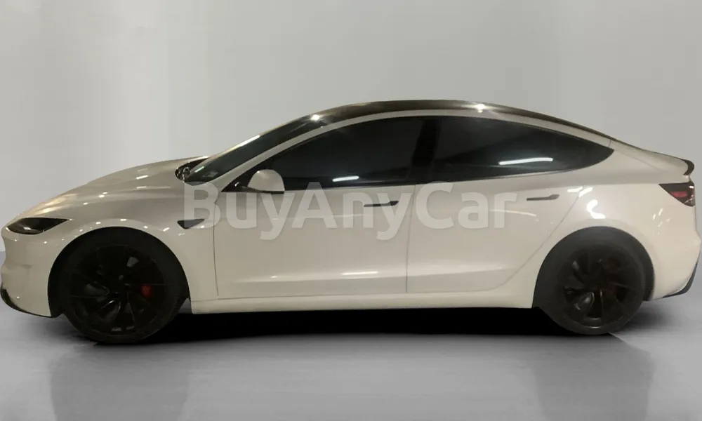 Vehicle photo 4