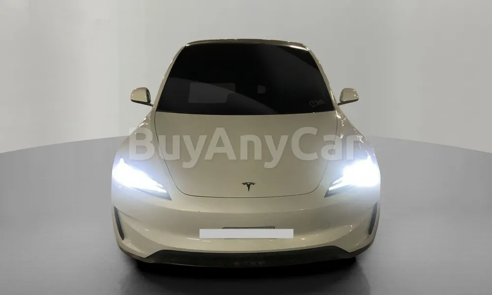Vehicle photo 1