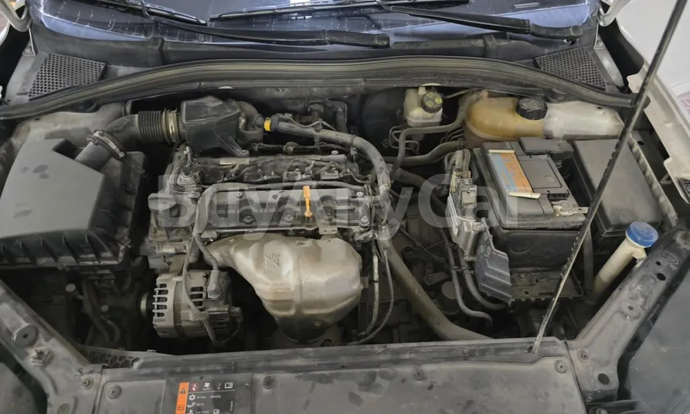 Vehicle photo 7