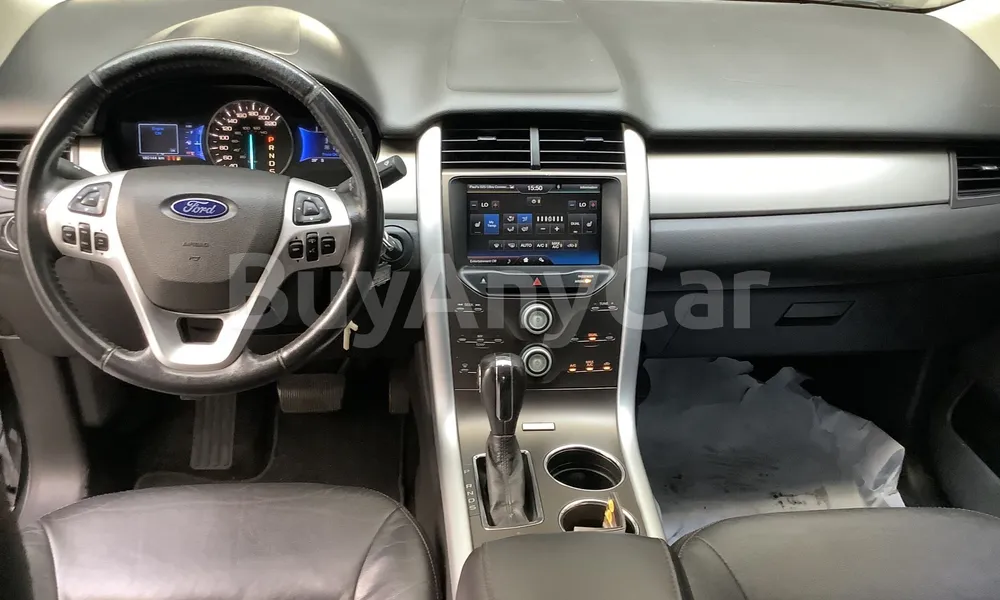 Vehicle photo 6