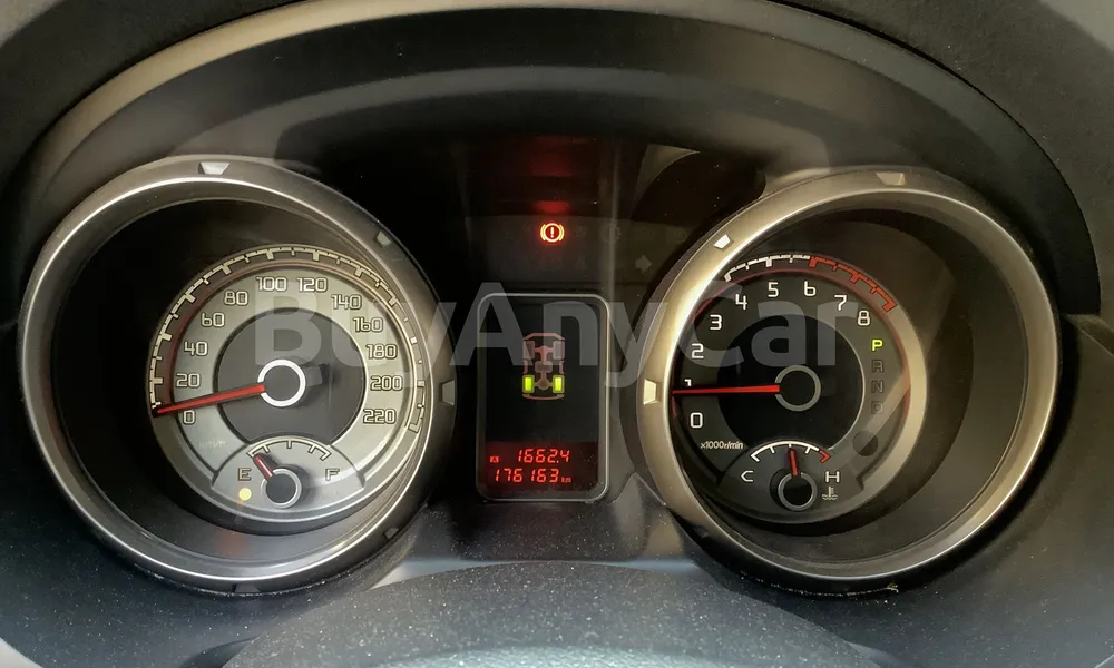 Vehicle photo 7