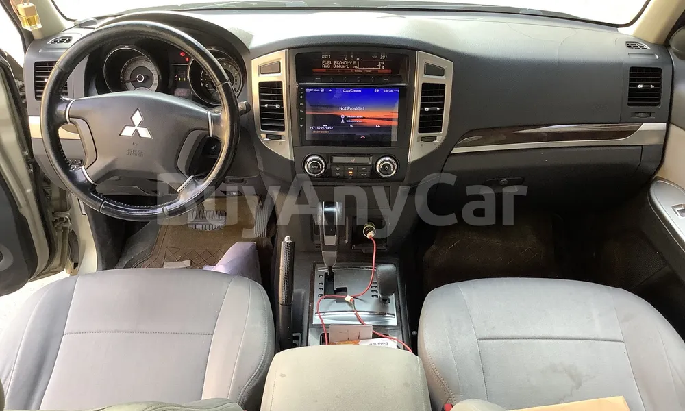 Vehicle photo 9