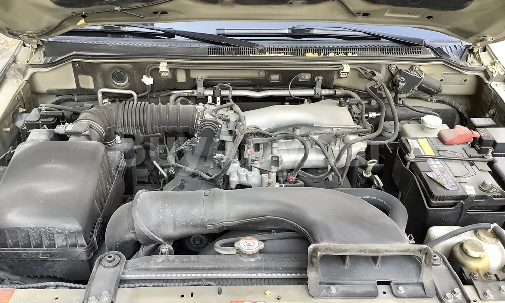 Vehicle photo 6