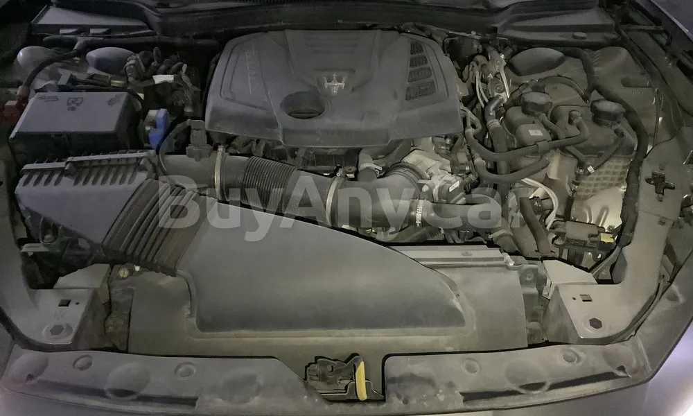 Vehicle photo 12