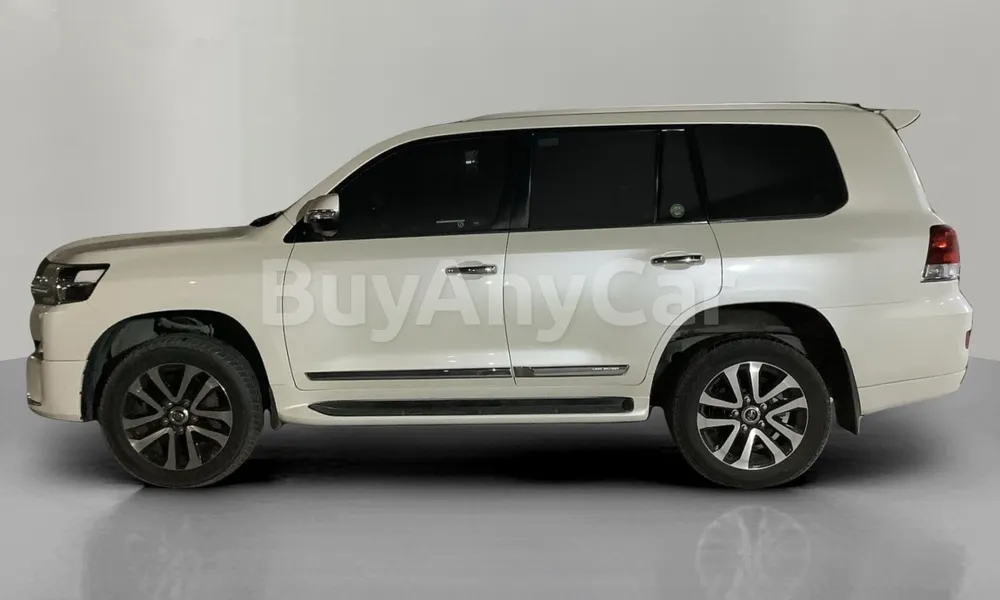 Vehicle photo 4