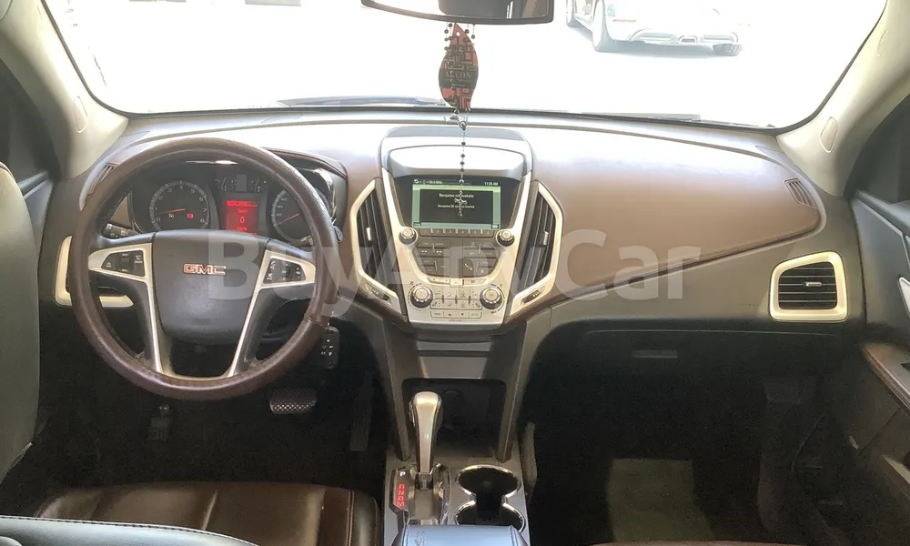 Vehicle photo 7