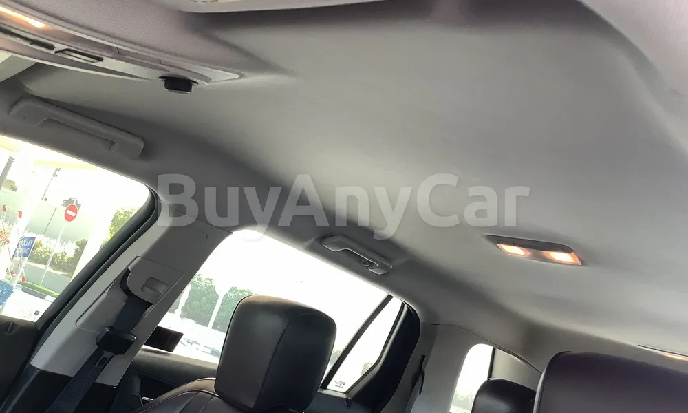 Vehicle photo 8