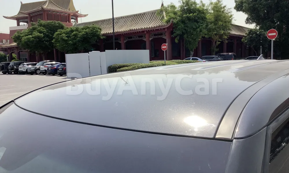 Vehicle photo 6