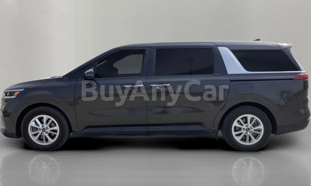 Vehicle photo 4