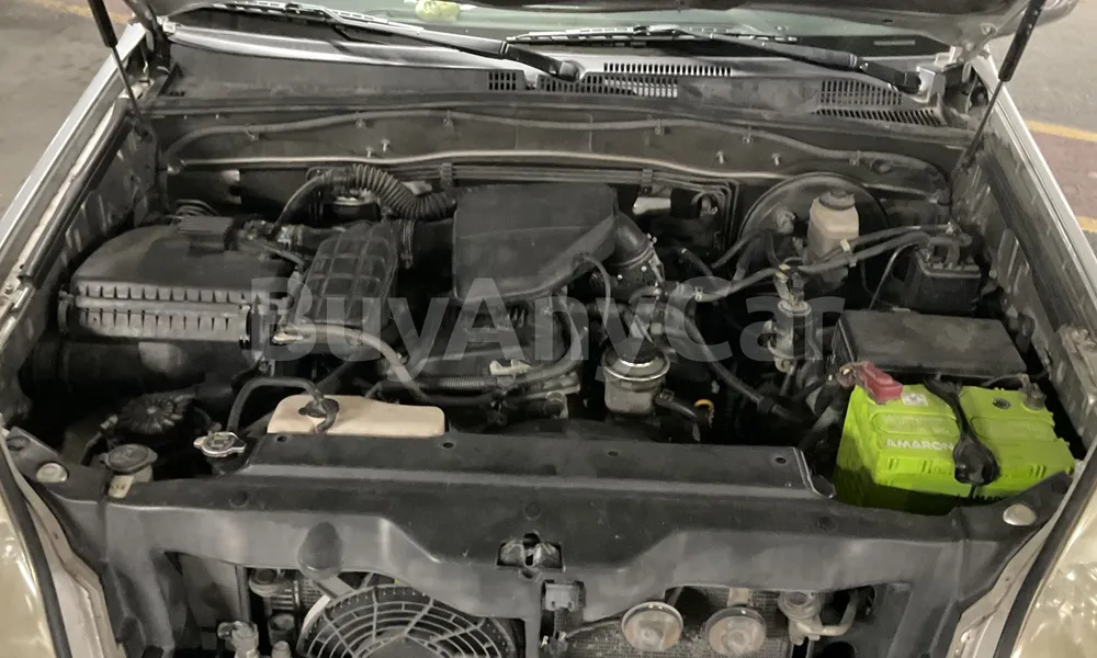 Vehicle photo 8