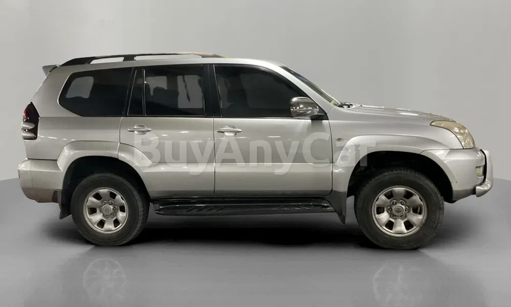 Vehicle photo 3