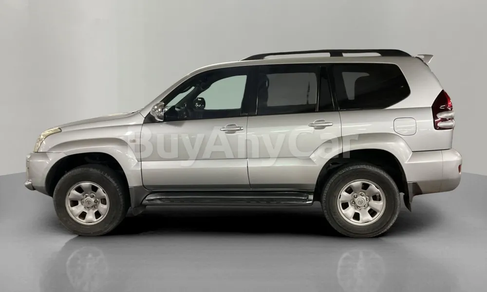 Vehicle photo 4
