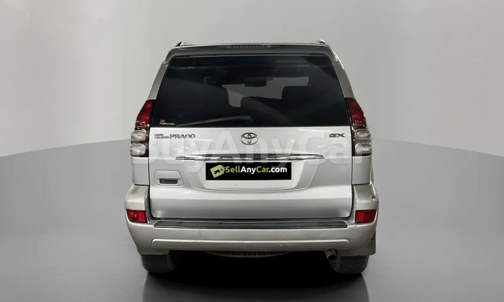 Vehicle photo 2