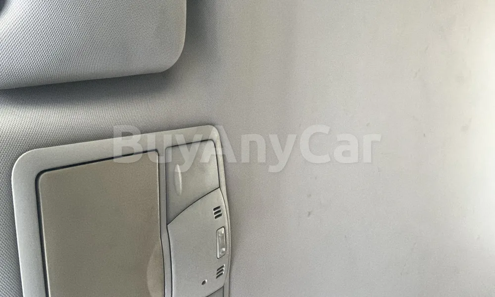 Vehicle photo 9