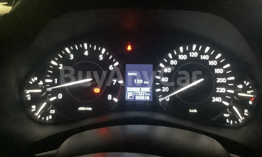 Vehicle photo 8
