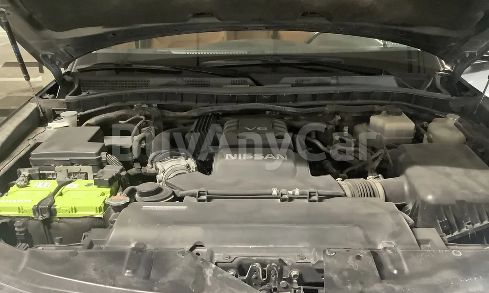 Vehicle photo 6