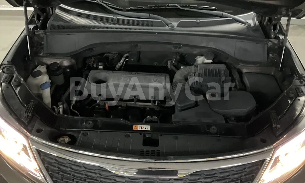 Vehicle photo 6