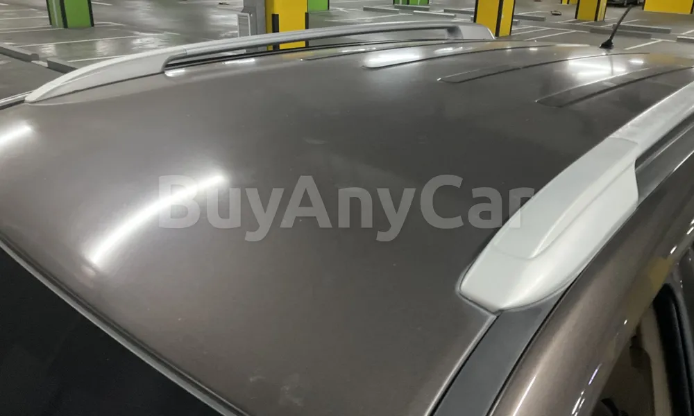 Vehicle photo 5