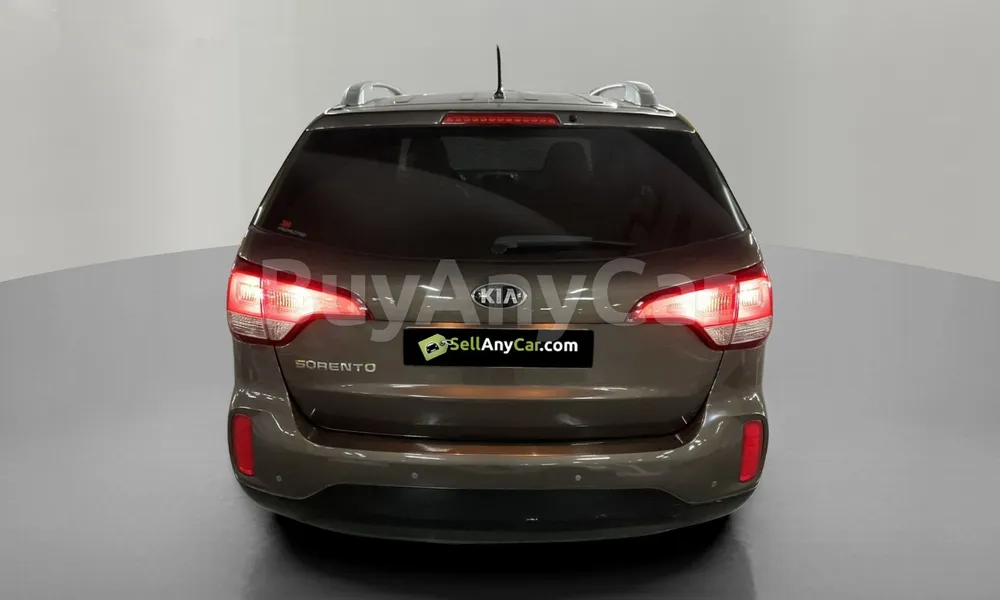 Vehicle photo 2