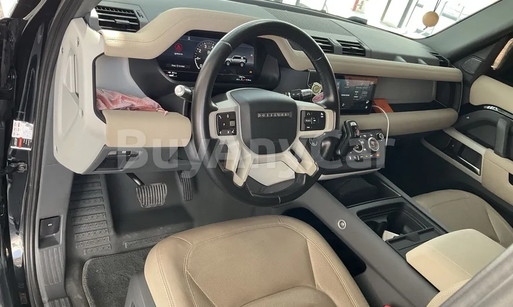 Vehicle photo 9
