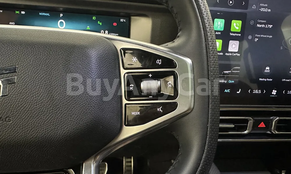 Vehicle photo 13