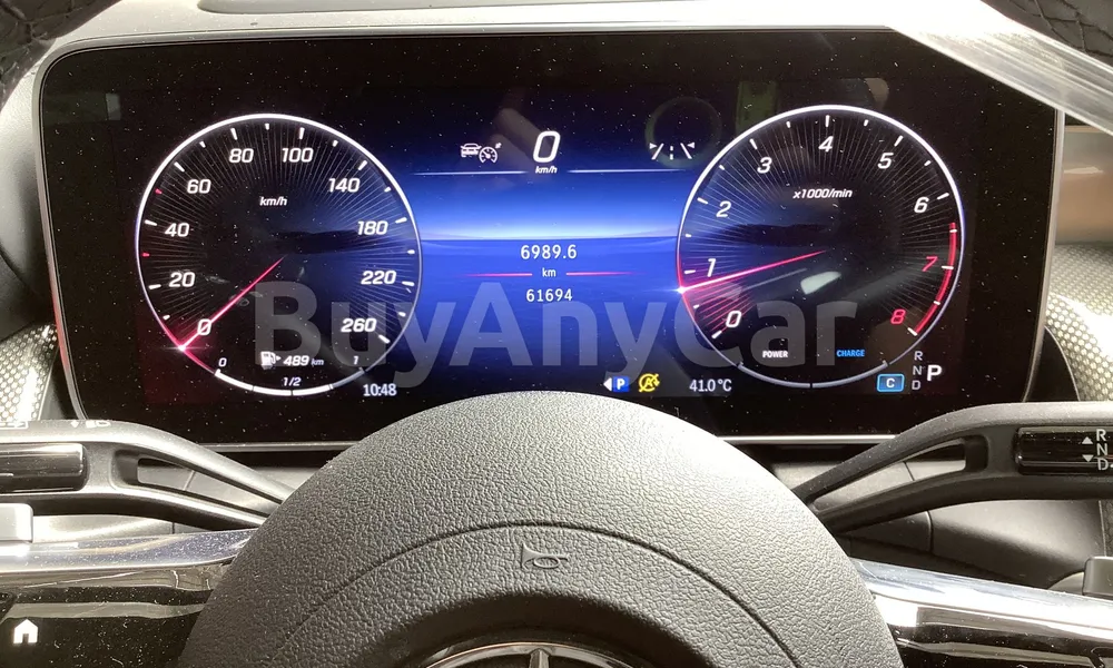 Vehicle photo 7