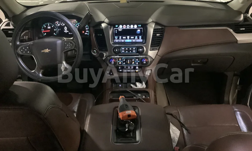 Vehicle photo 9