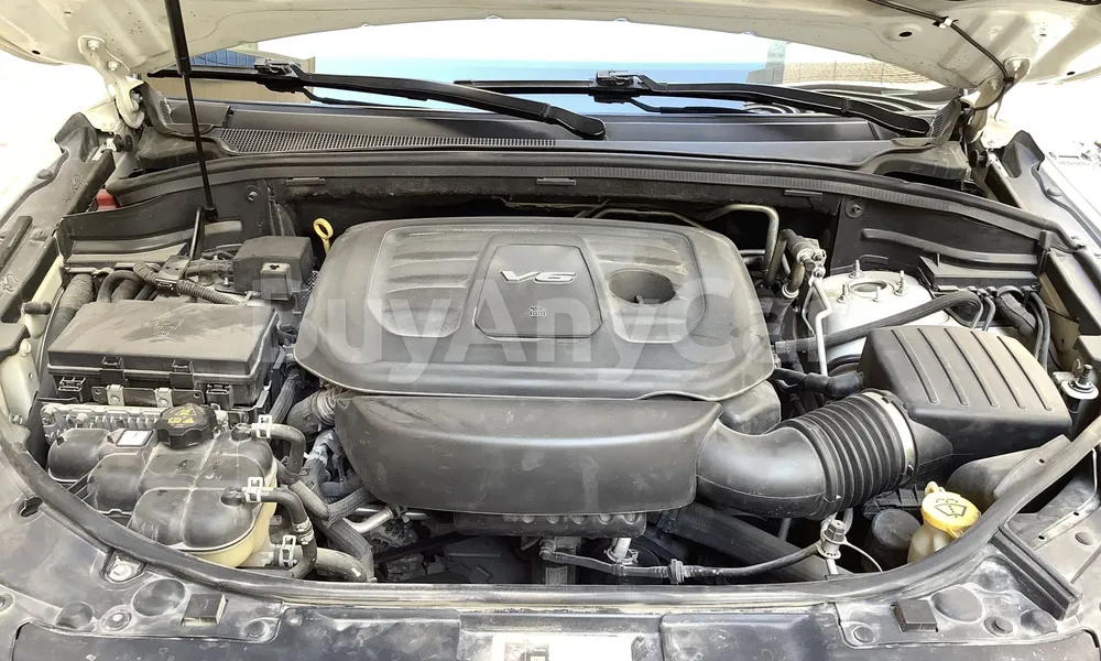 Vehicle photo 6
