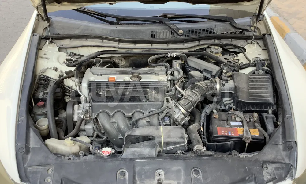 Vehicle photo 7