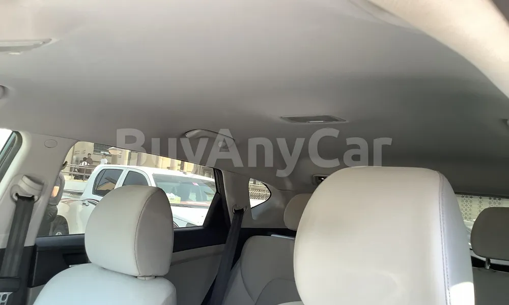 Vehicle photo 9